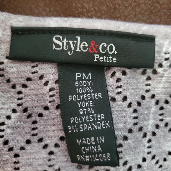 Style & Co Petite Floral Symmetrical Lace Back Studded/Jeweled Shirt - Picture 5 of 5